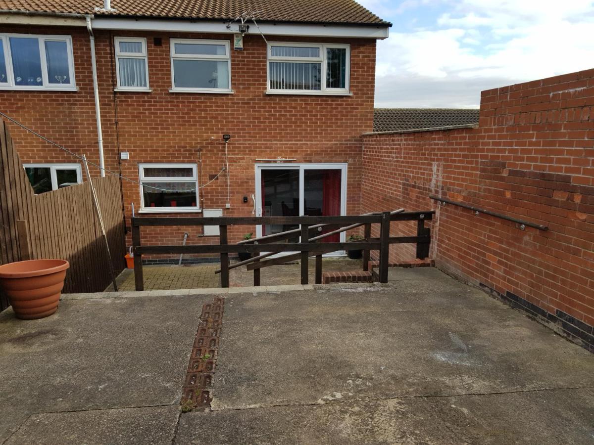 Penllech House - Huku Kwetu Notts - 3 Bedroom Spacious Lovely And Cosy With A Free Parking- Affordable And Suitable To Group Business Travellers Nottingham Kültér fotó