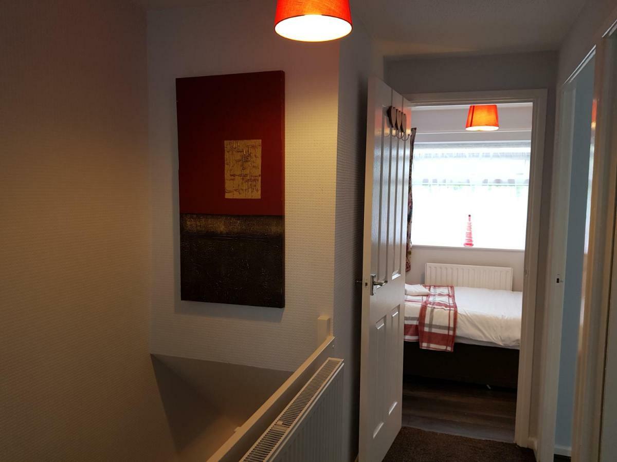 Penllech House - Huku Kwetu Notts - 3 Bedroom Spacious Lovely And Cosy With A Free Parking- Affordable And Suitable To Group Business Travellers Nottingham Kültér fotó